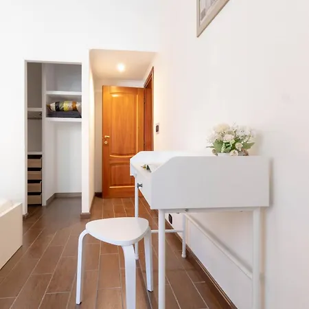 Apartment Mame - Your Roman